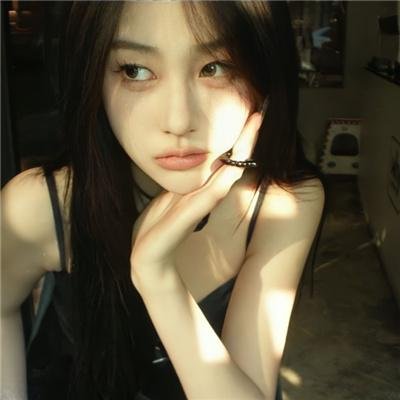 黑夜里的眼睛